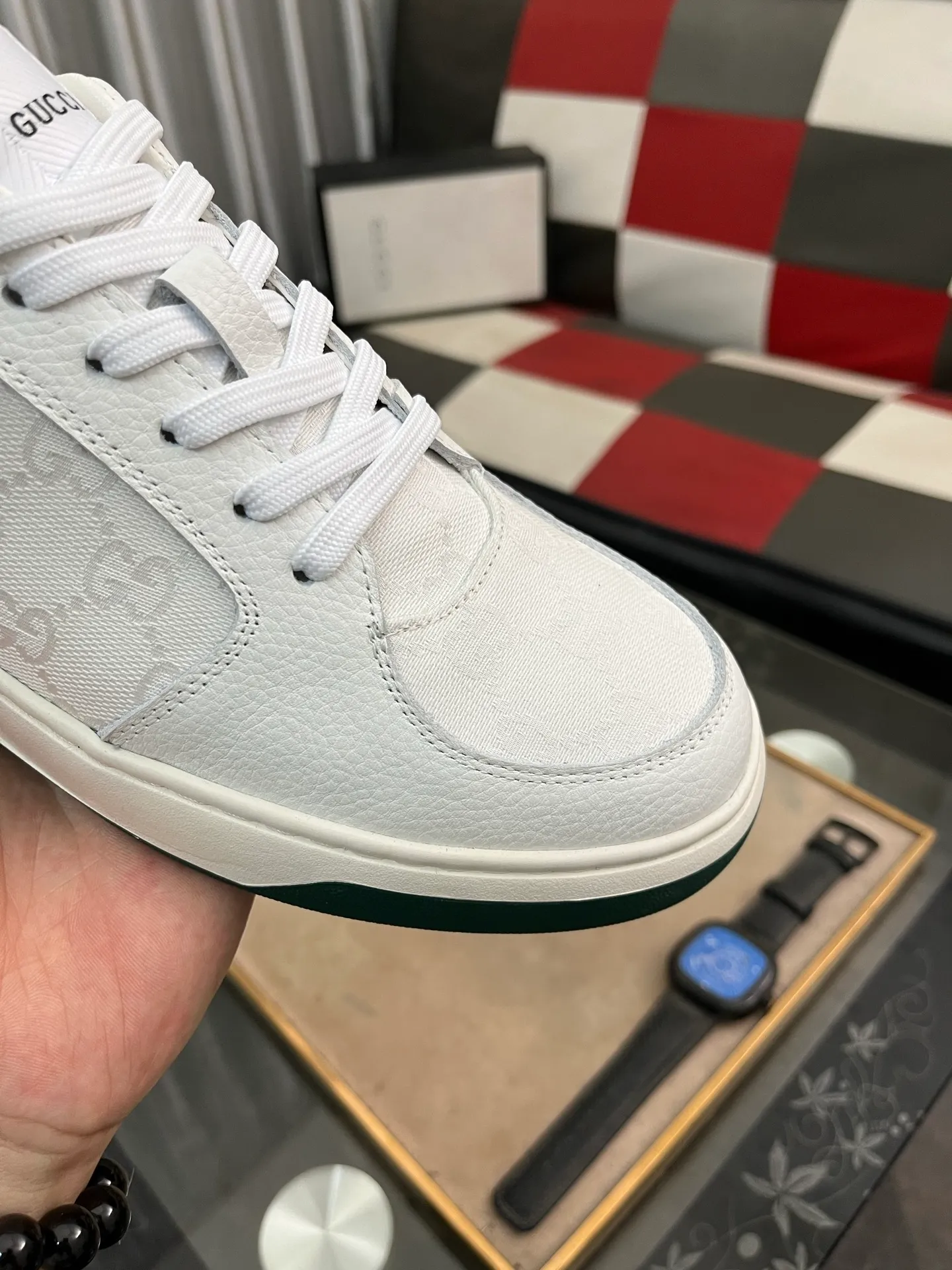 Men's shoes💰420⌚️⌚️[GUCCI] Gucci men's casual shoes are absolutely popular🔥The ultimate matching item for trendy men! The charm of super texture is unstoppable. This is the main recommendation. The upper is made of high-quality cowhide, with pig lining feet and wear-resistant rubber sole. It is noble and elegant! Extremely comfortable🎁🎁You can be as handsome as you want💪 Available in sizes 38-44 and 3️⃣colors